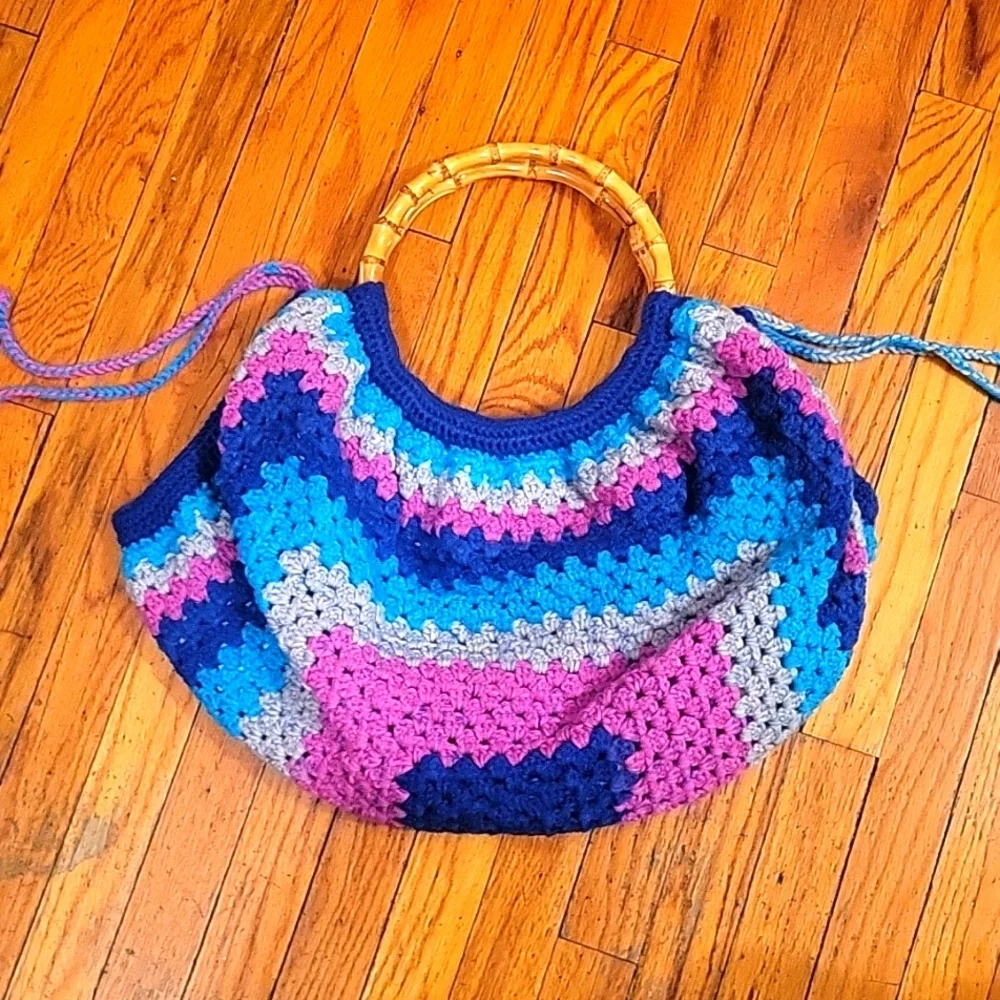 Fat‎ Bottom Crochet Granny Bag with Bamboo Handles EUC