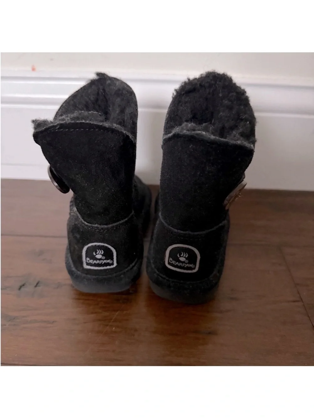 BearPaw new suede