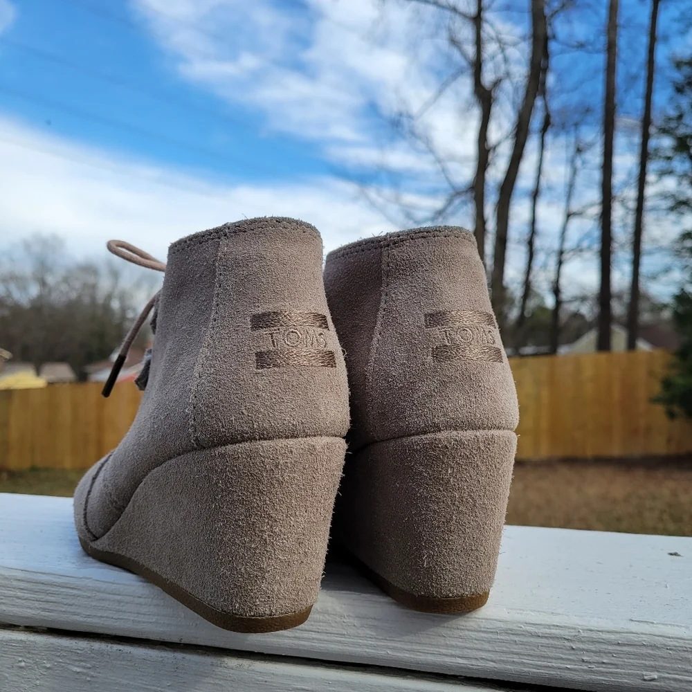 Toms dersert wedge