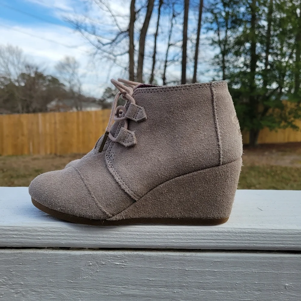 Toms dersert wedge