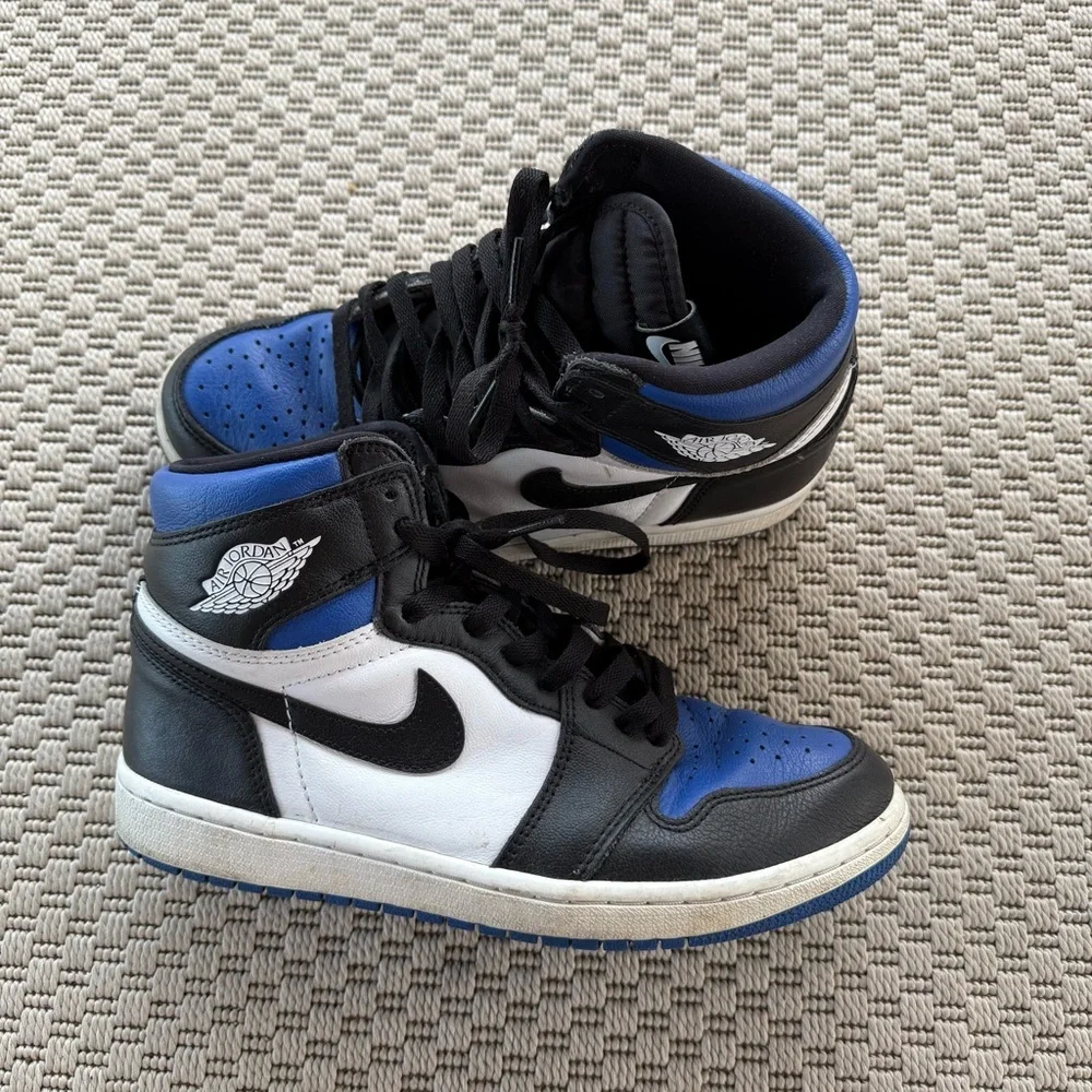 Jordan 1 retro high royal toe