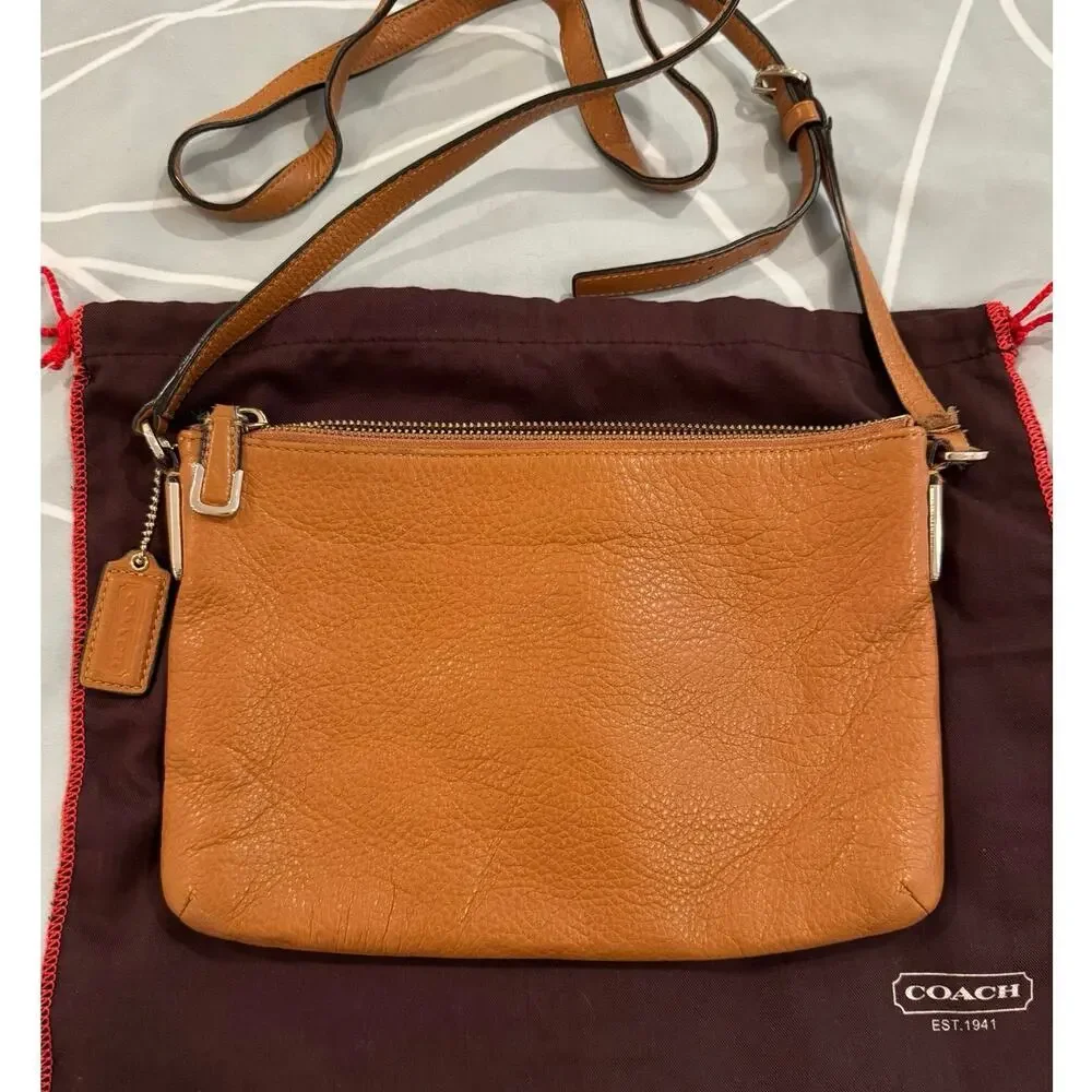 Coach beautiful crossbody