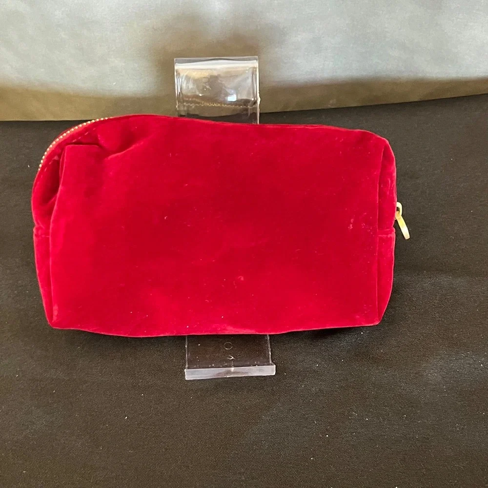 Lisa Eldridge plush red