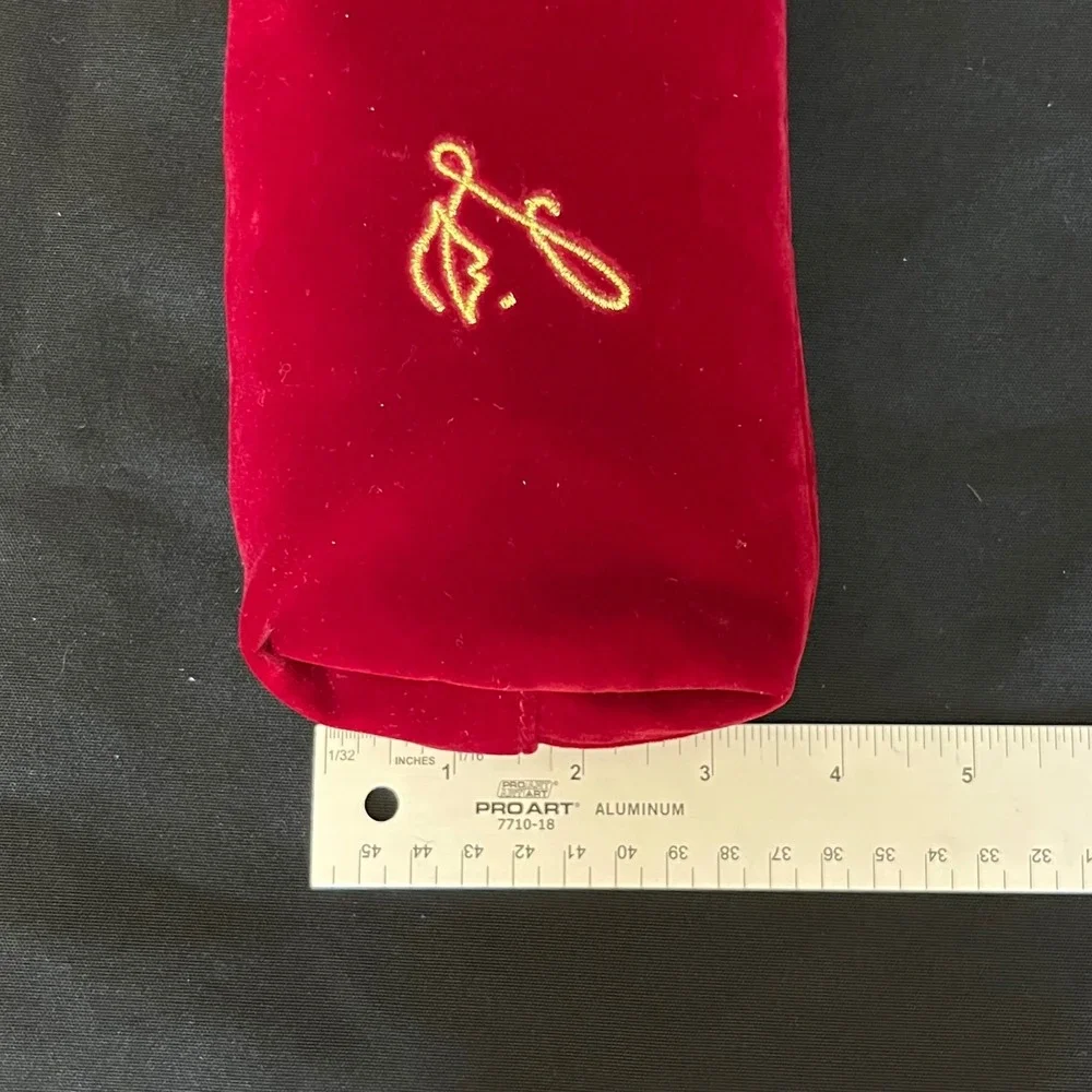 Lisa Eldridge plush red