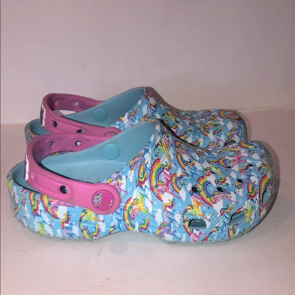 CROCS outer wear
