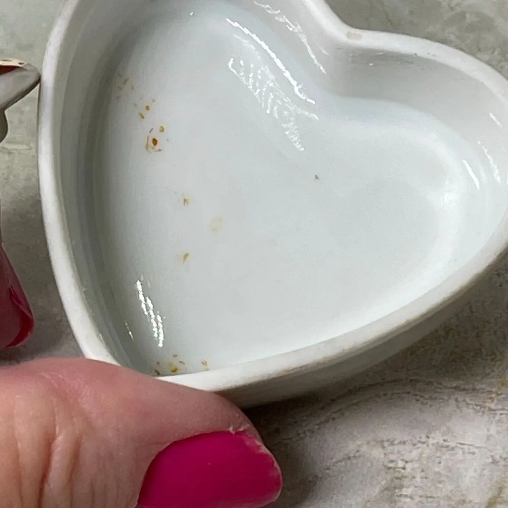 Vintage Gerold Porzellan Heart shaped trinket box Tettau, Bavaria, West Germany