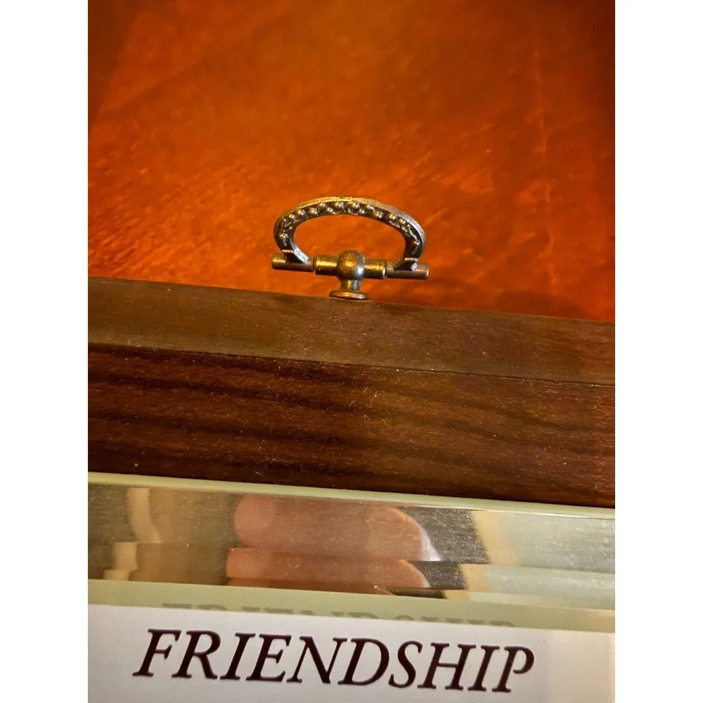 The Unbranded Brand friendship decor