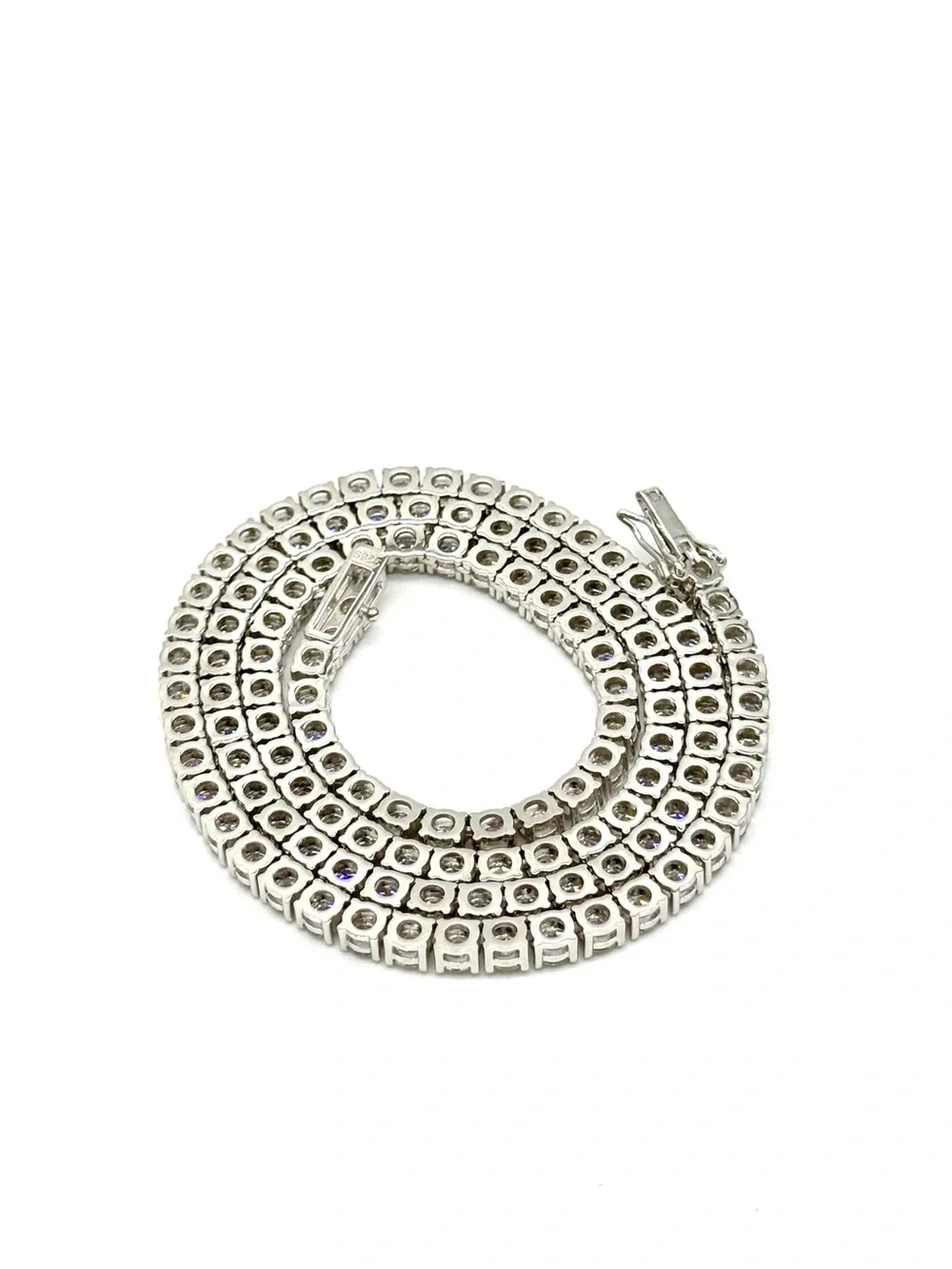 925 Sterling Silver metal 925