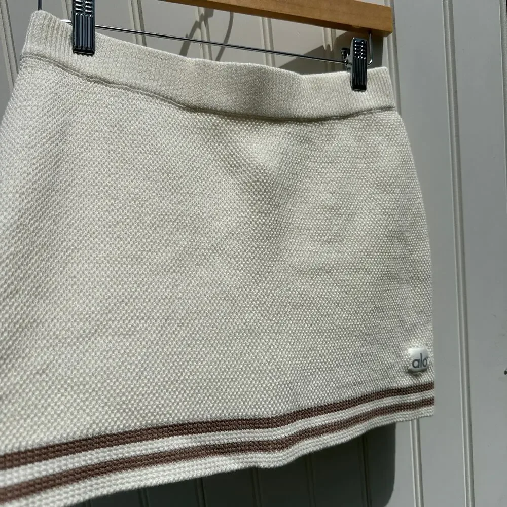 Alo Tennis Club Sweater Knit Skirt Size Small NWOT Ivory / Gravel Hidden Shorts