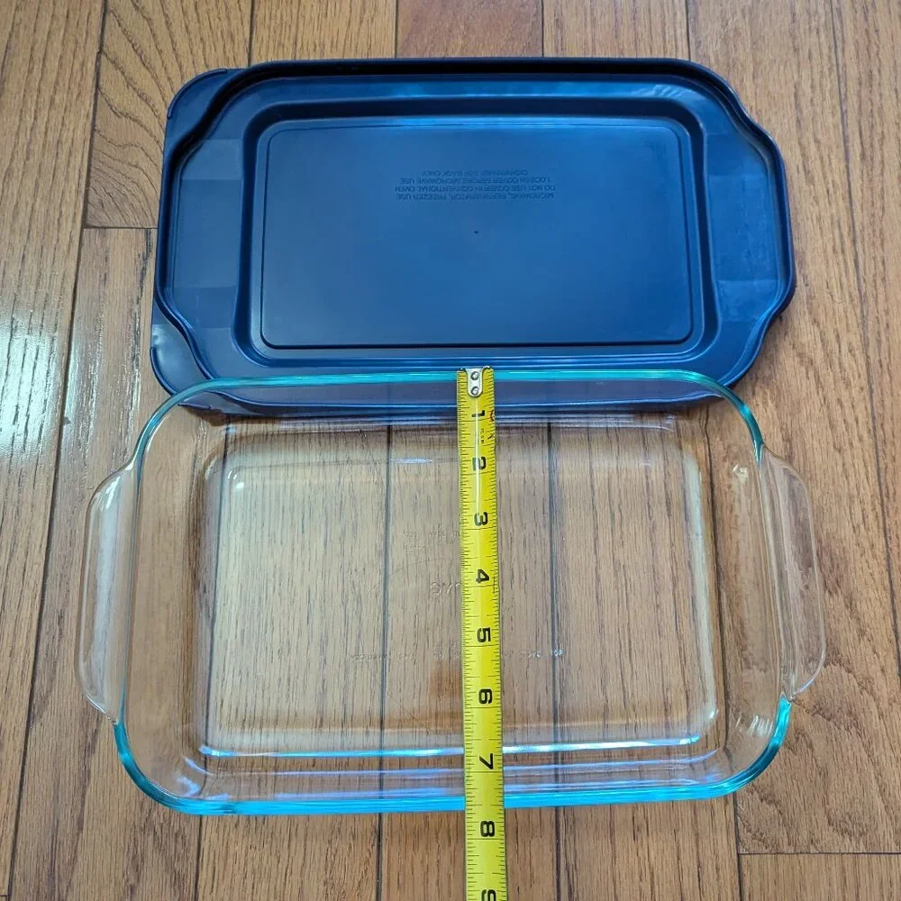 Pyrex *** middle