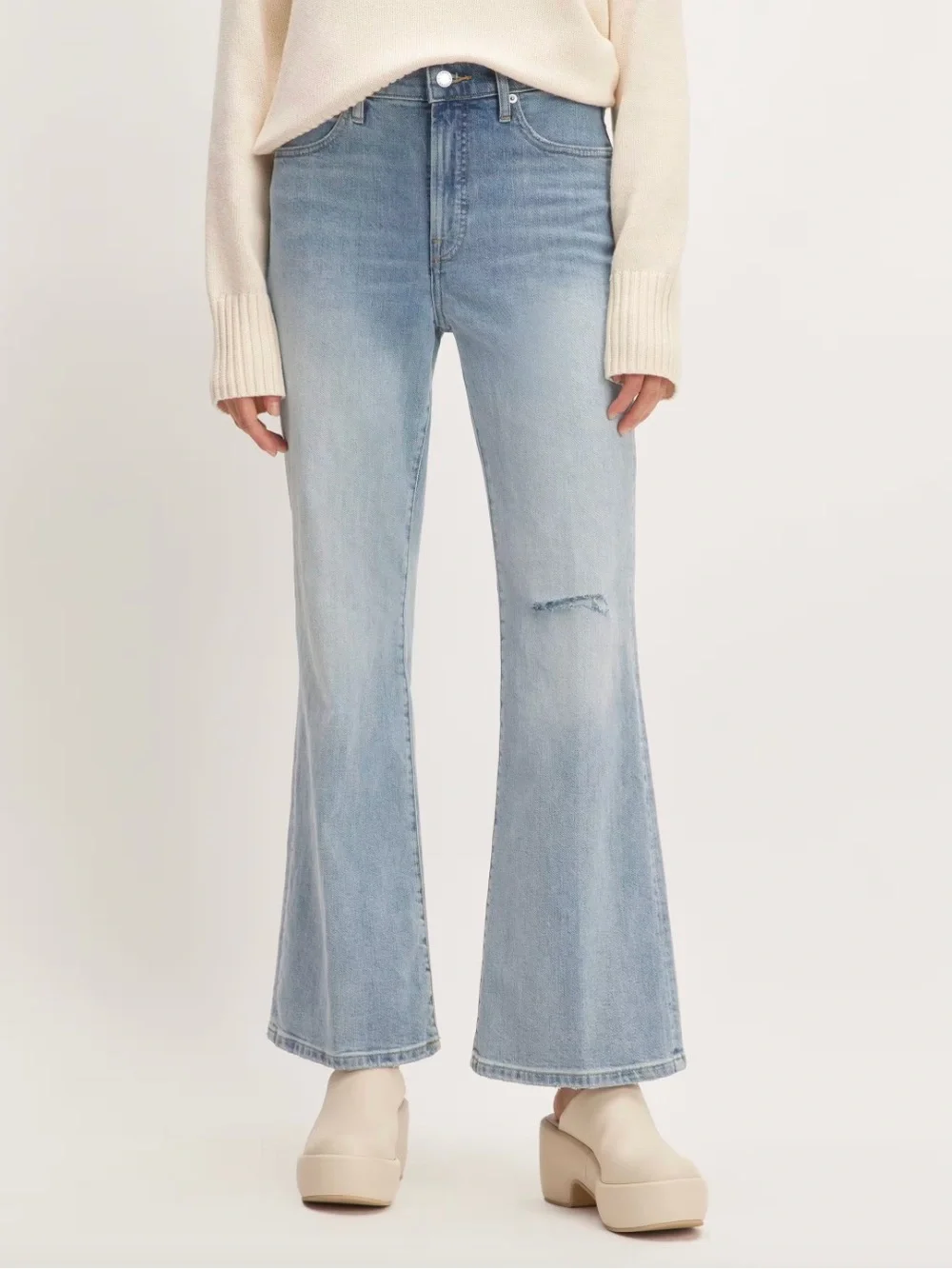 Everlane The High-Rise Flare Jeans Light Wash Distressed Knee Size 27