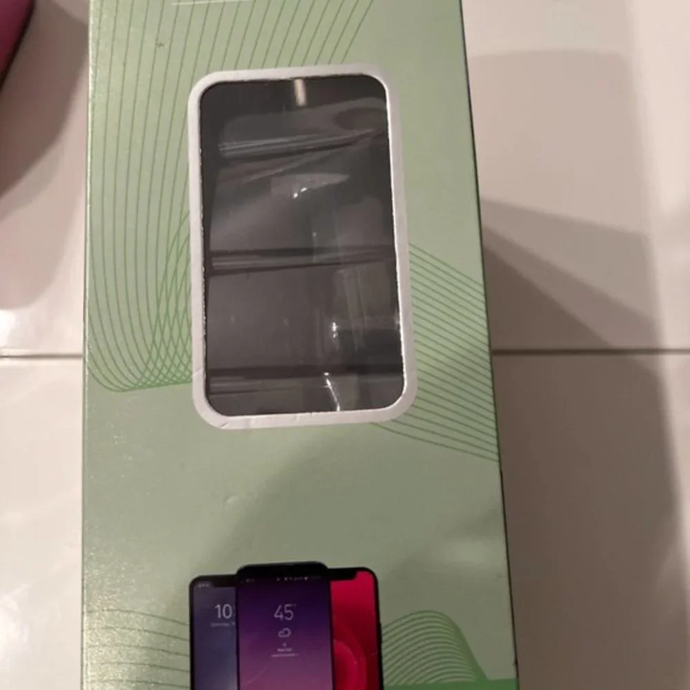 Press Play smartphone mount