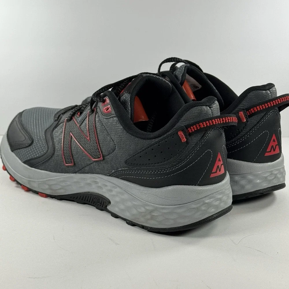 New Balance low casual