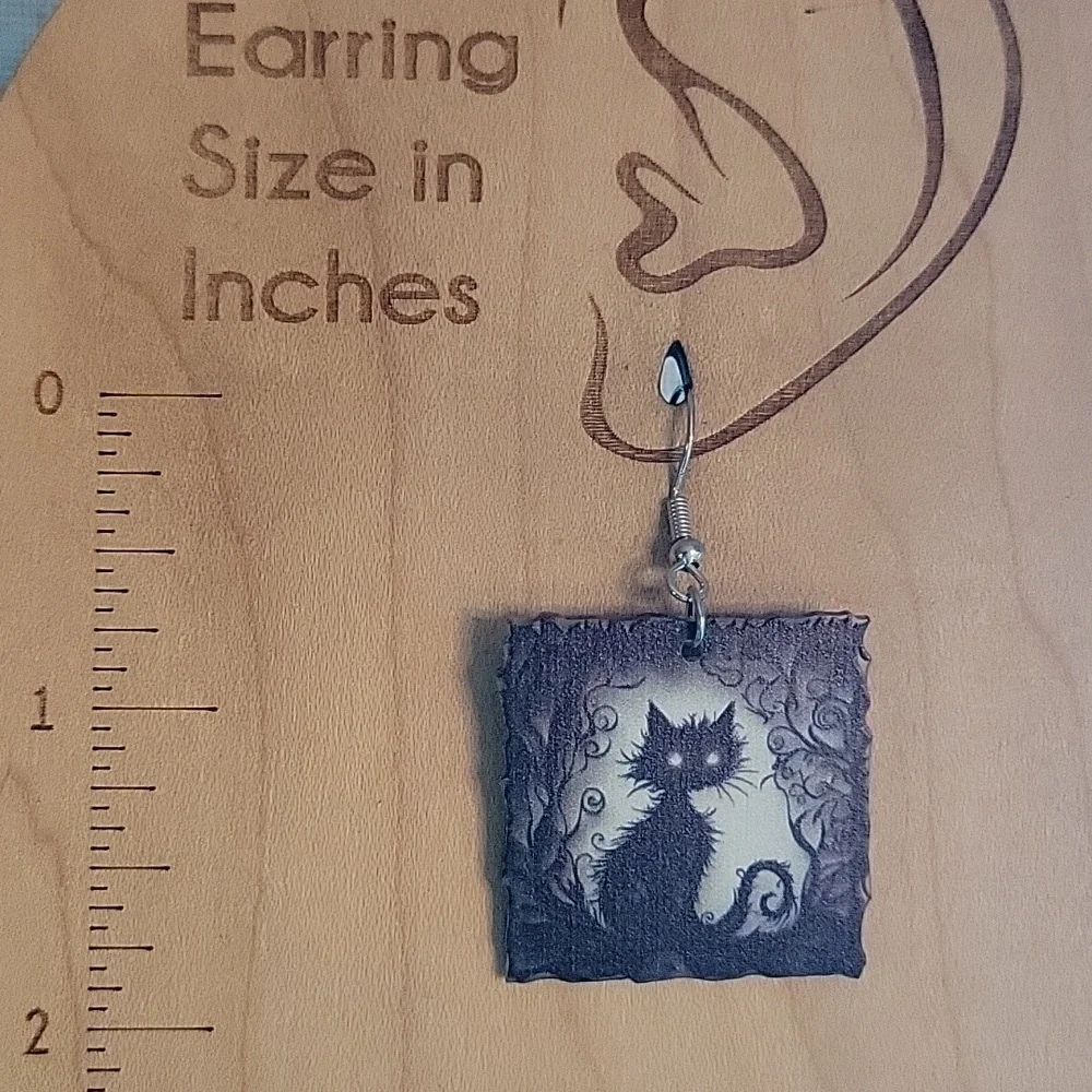 SPOOKY BLACK CAT EARRINGS