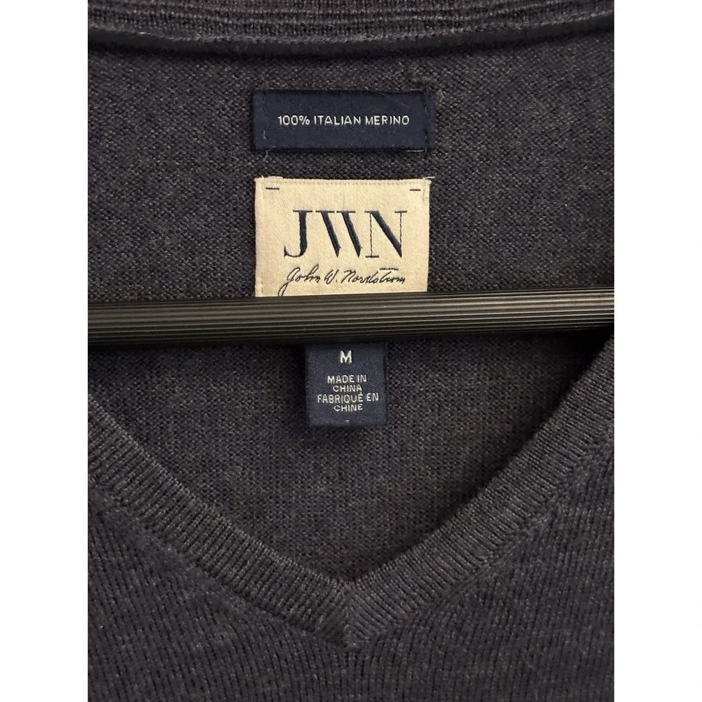 John W. Nordstrom pullover neck