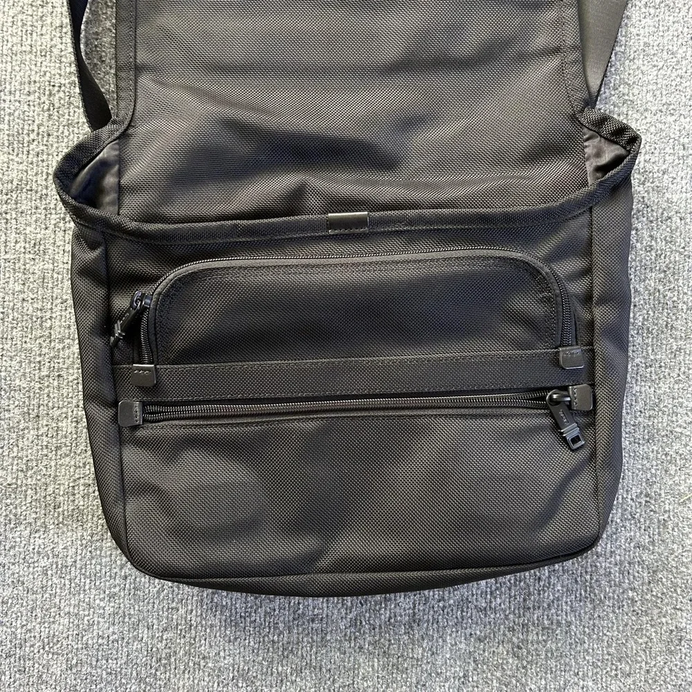 Tumi strong commuting
