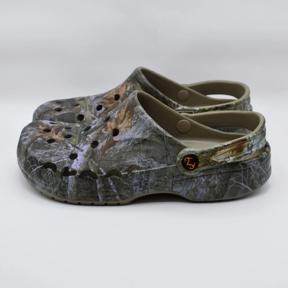 CROCS color differ unique