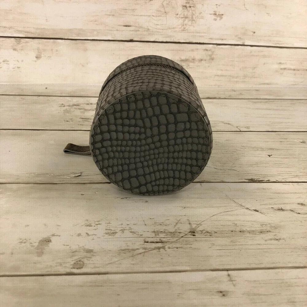 Fossil round jewelry