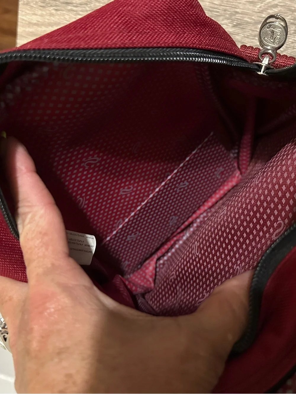 Ricardo Beverly Hills stylish burgundy