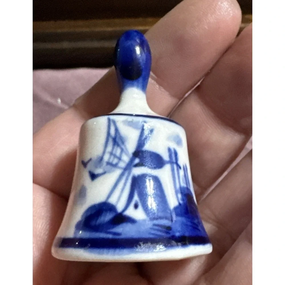 Hand Painted Delfts‎ Blue and White Miniature Bell 2.75