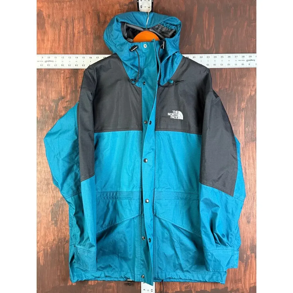 The North Face vintage buyer want