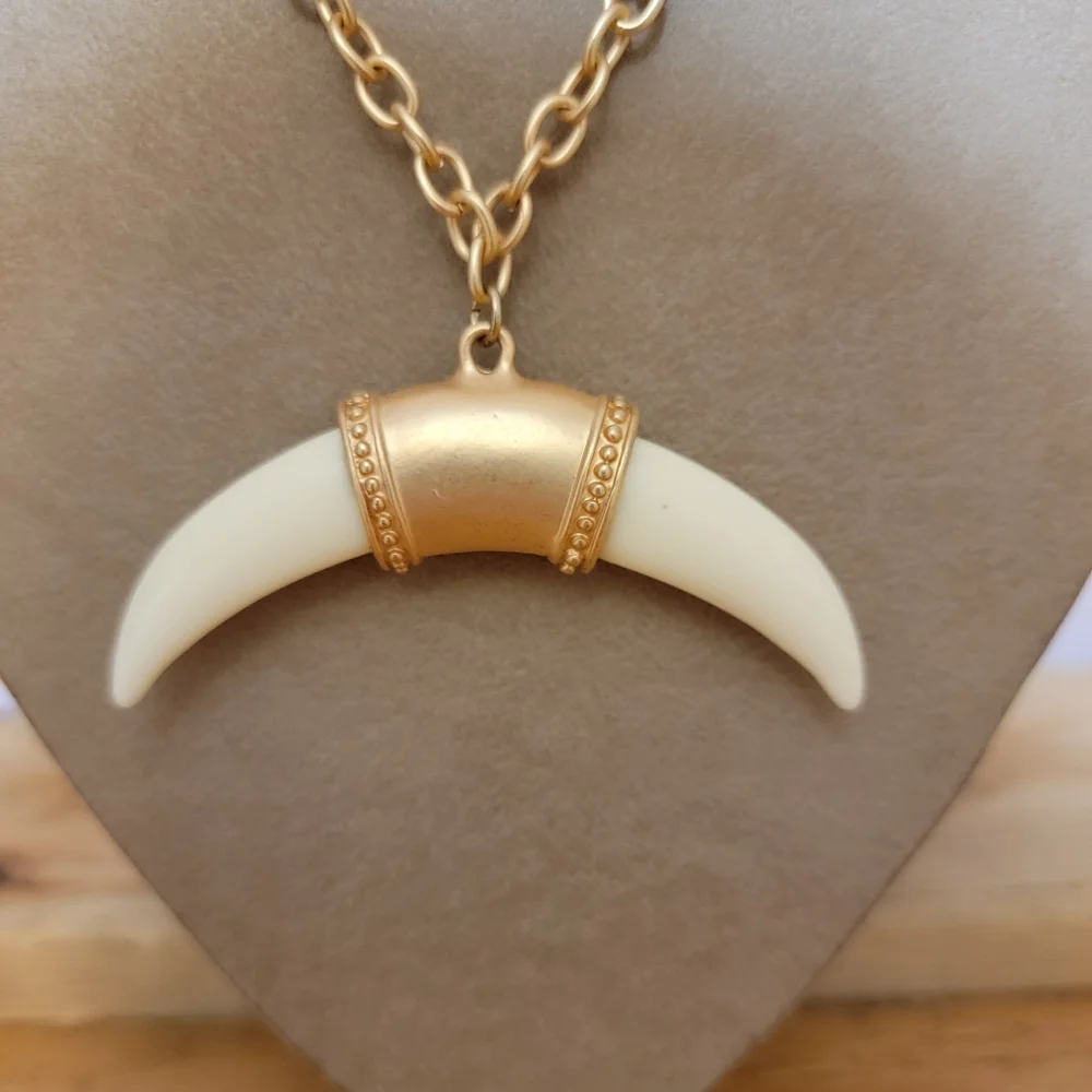 elegant crescent
