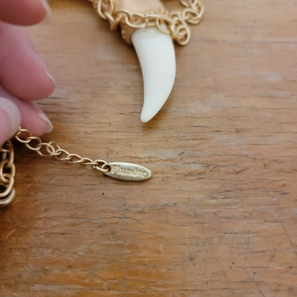 elegant crescent