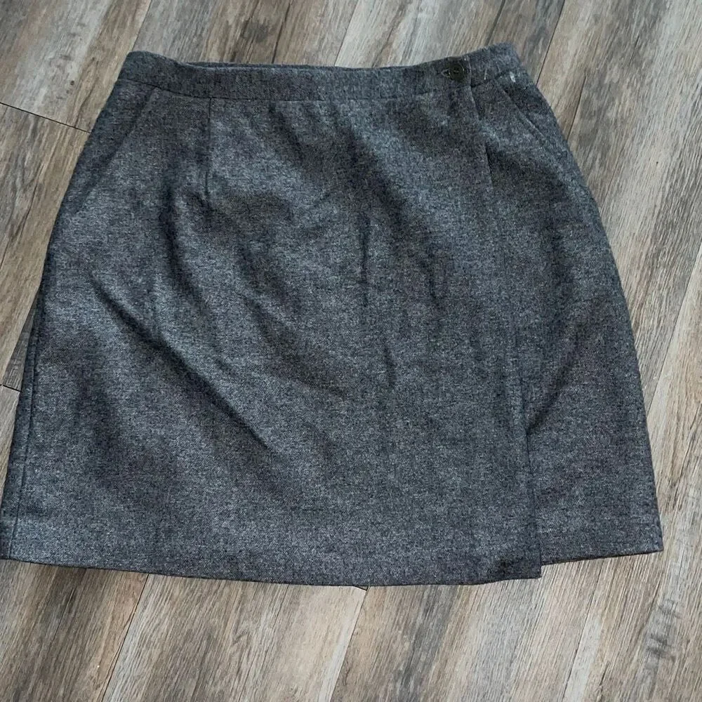 The Limited vintage gray skirt wool blend pockets size 8 EUC