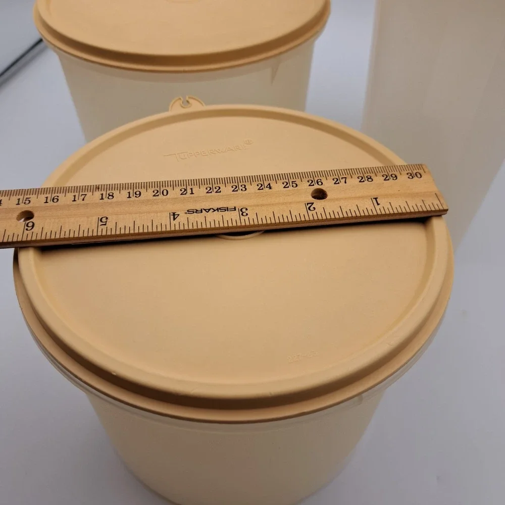 Tupperware this mixed