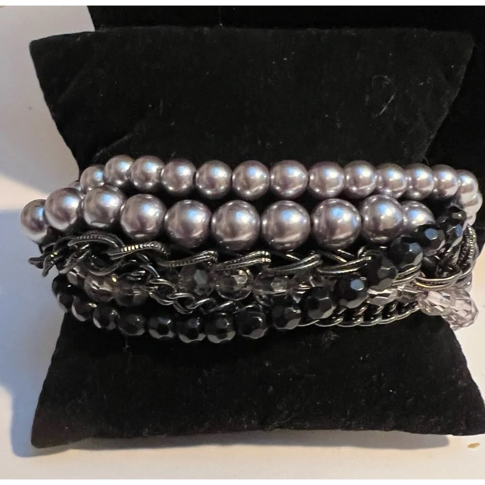 Premier Designs chains designs
