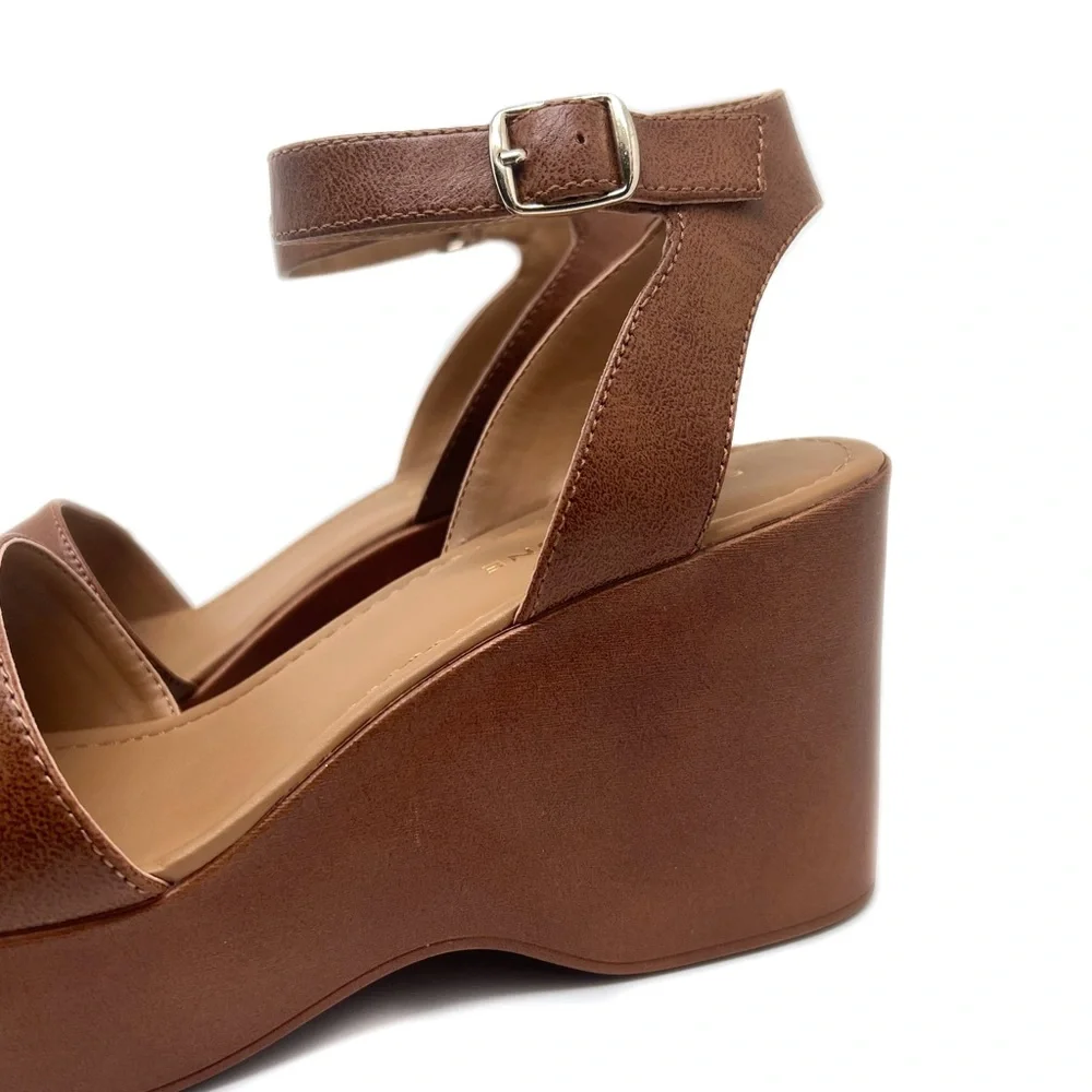 Sun + Stone round buckle