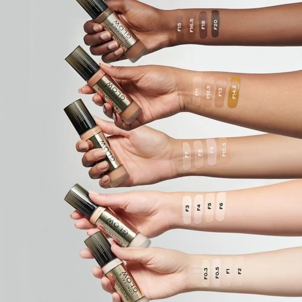 Makeup Revolution Conceal & Glow Illuminating Foundation F6 F14.2