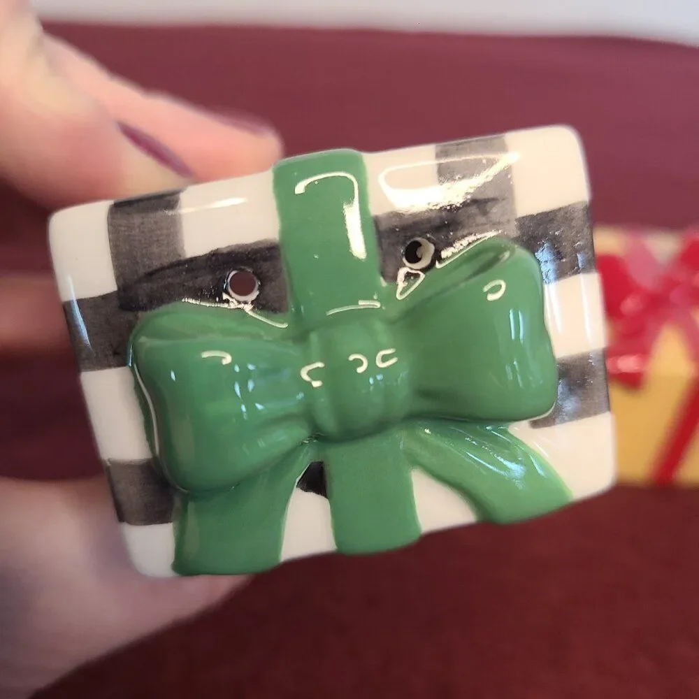 Hallmark ceramic salt