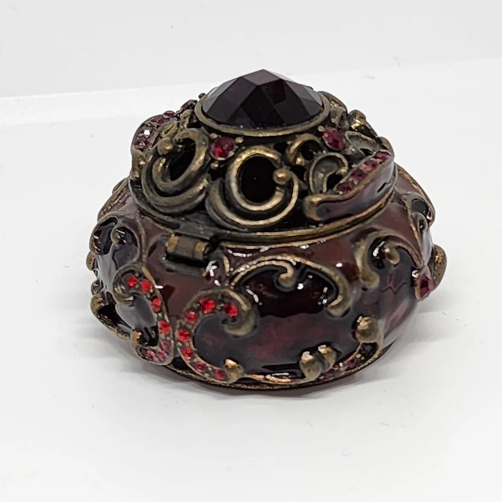 Vintage enameled trinket