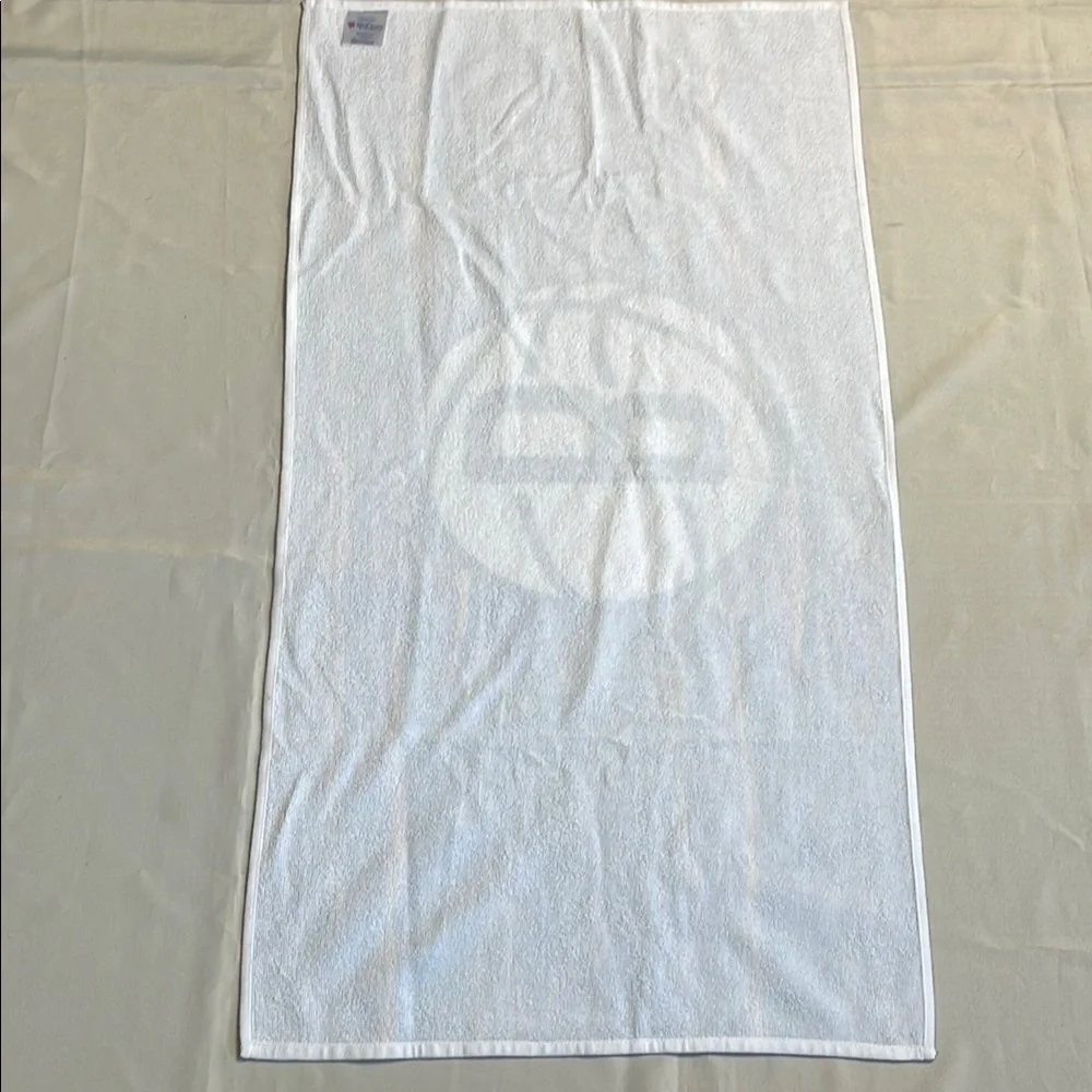 nets vibrant towel