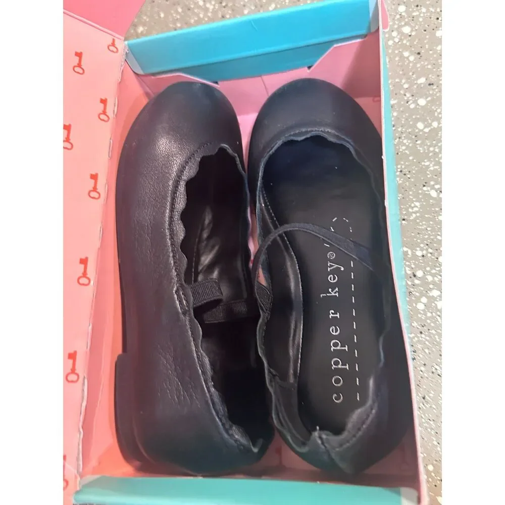 Copper Key Girls Black Ballet Flats with‎ Elastic Strap – Size 10