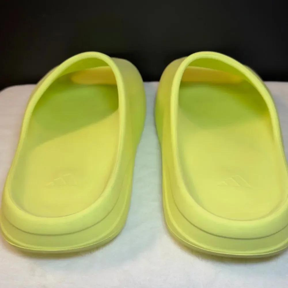 Yeezy adidas slides