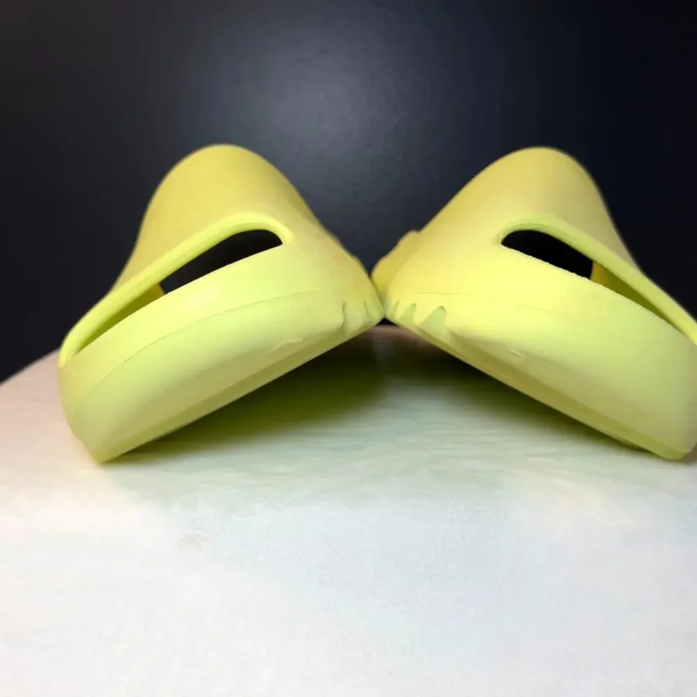 Yeezy adidas slides