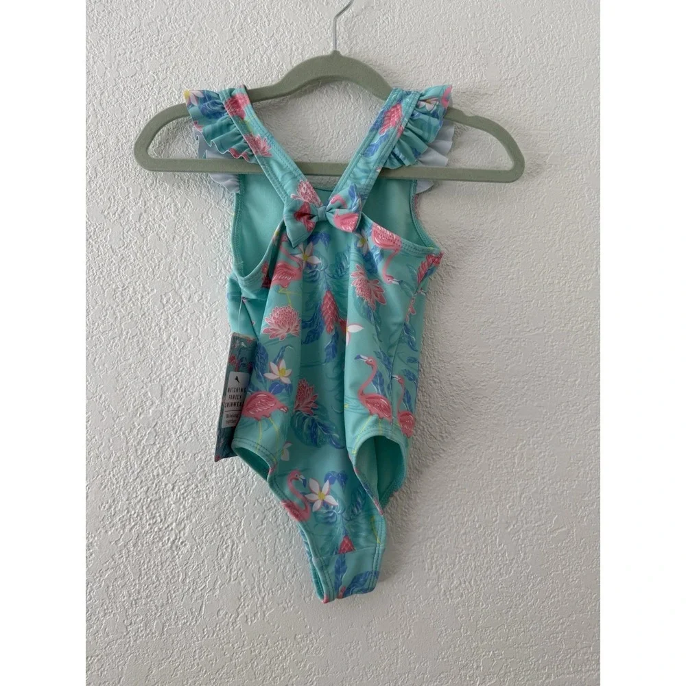 Tommy Bahama dive into