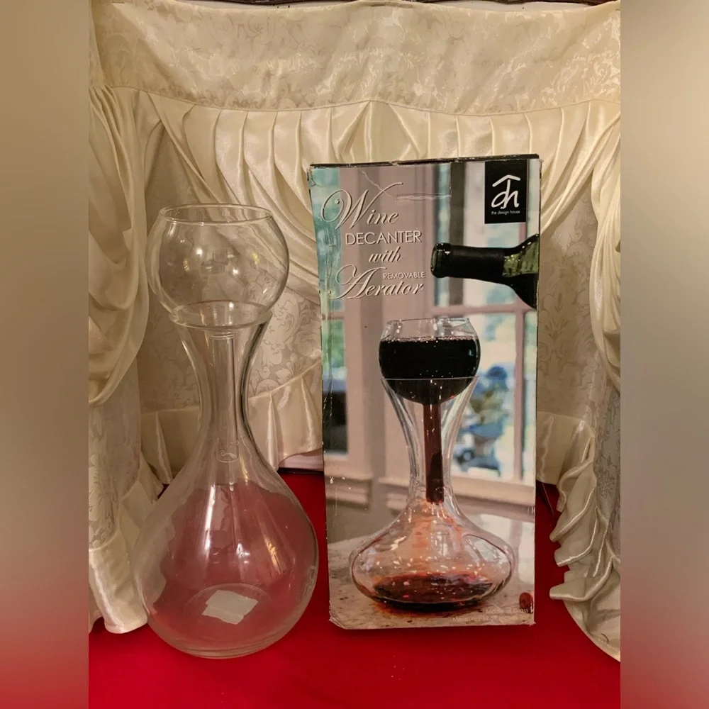 WINE DECANTER BY KIRKLANDS