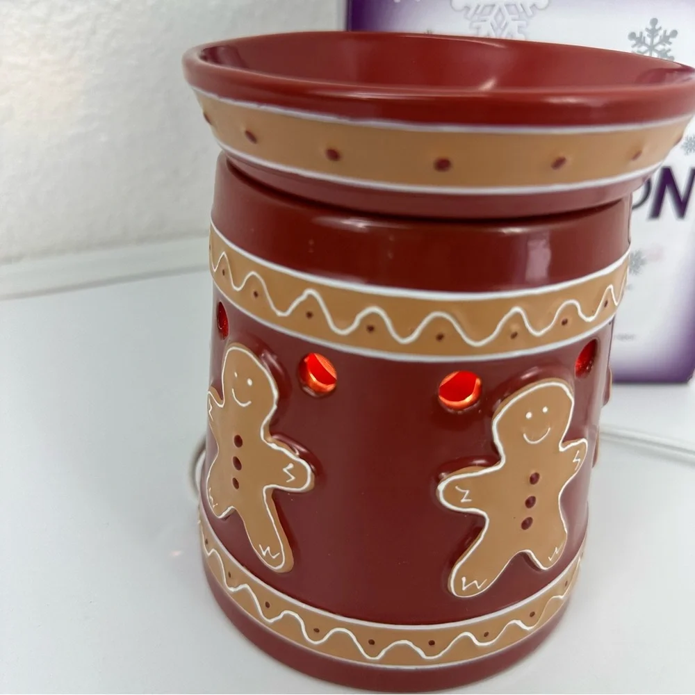 Scentsy used excellent