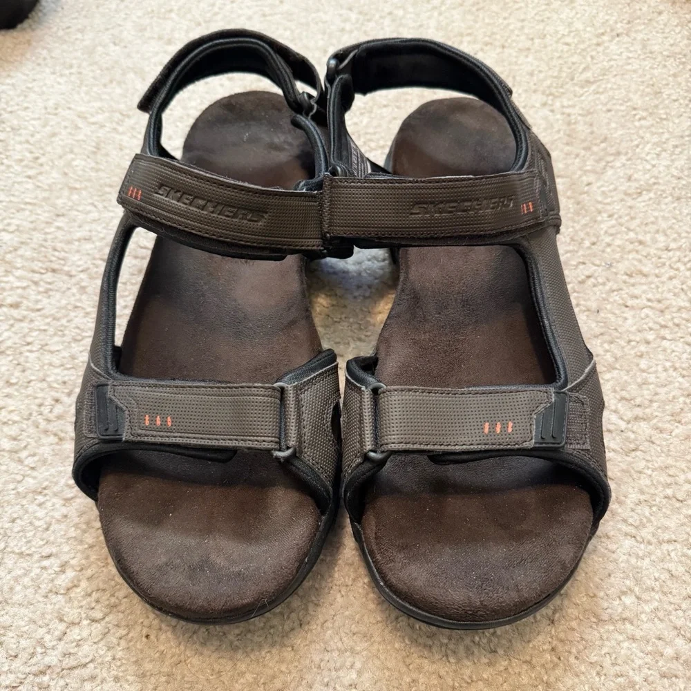 Skechers Louden Everyday Adjustable Strap Comfort Sandals‎