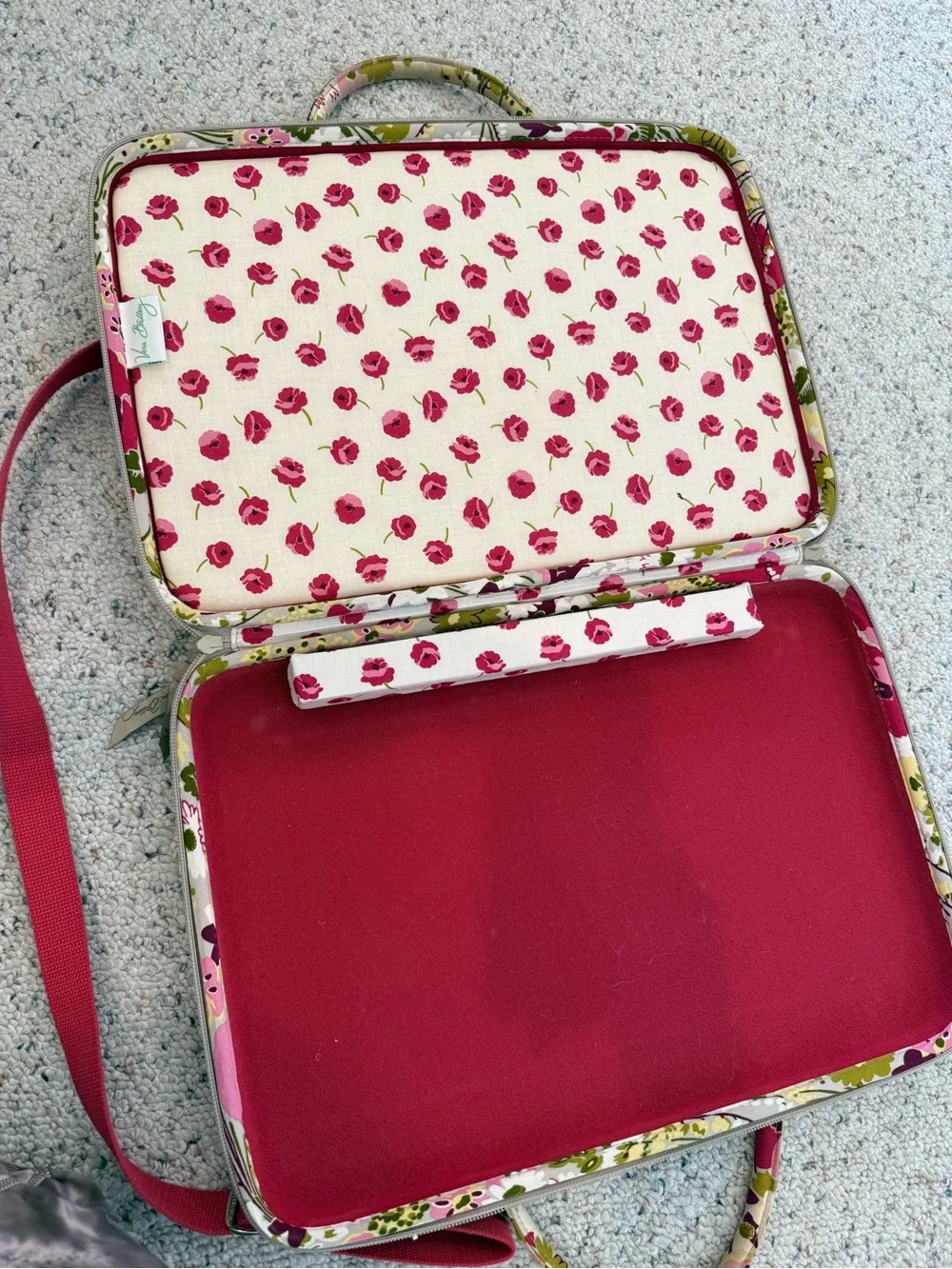 Vera Bradley English Rose Quilted Laptop Messenger Bag in Make Me Blush