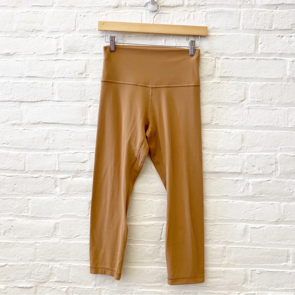 Lululemon ||‎ Align Crop 21