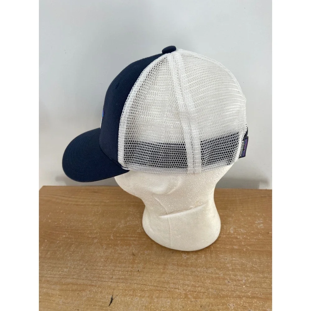 Patagonia P-6 Logo Trucker Hat Navy Blue White Mesh Snapback Cap Adjustable