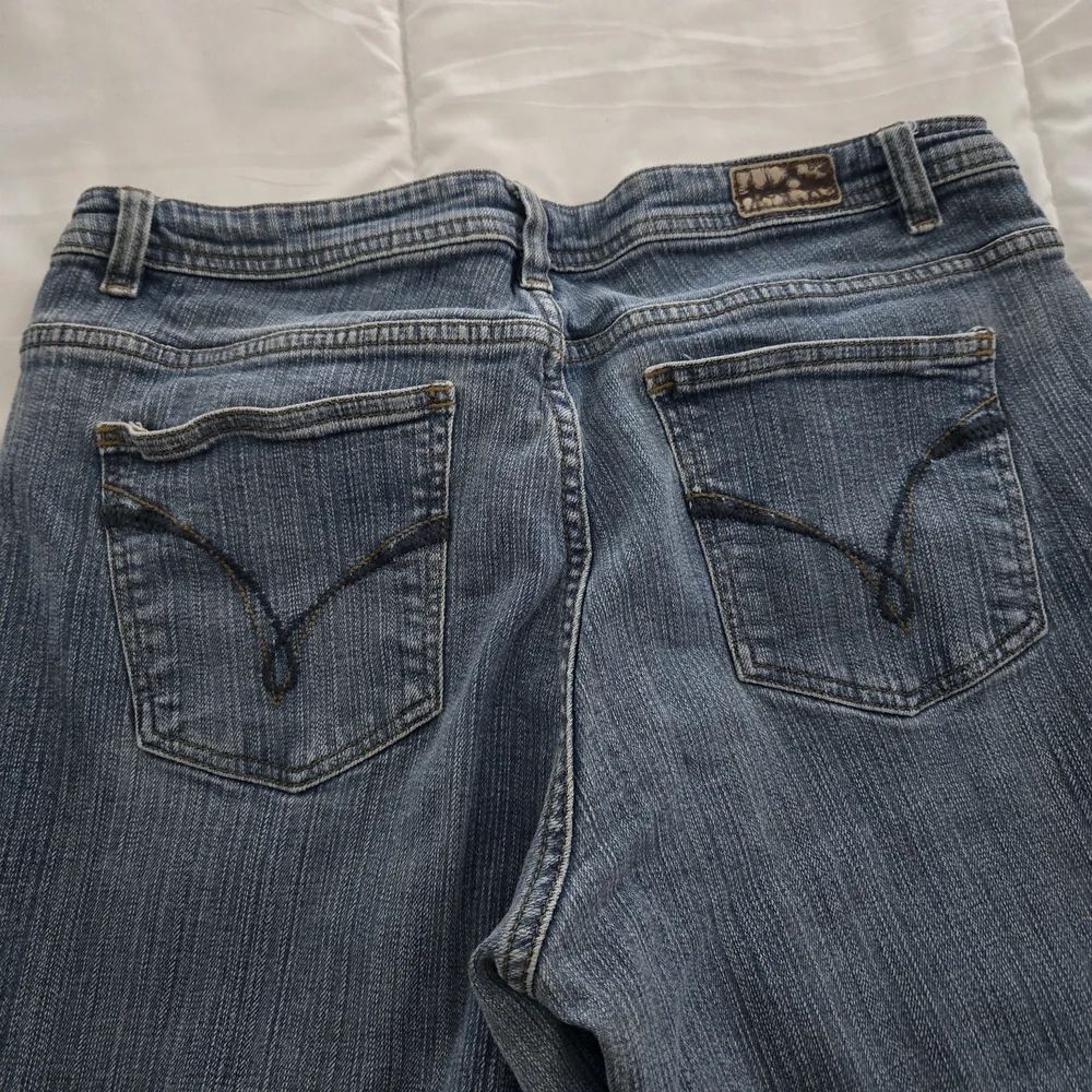 Lee Women's Cropped Denim Blue Jeans