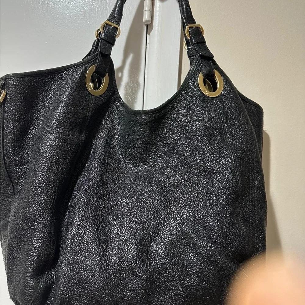 Dior this sophisticated