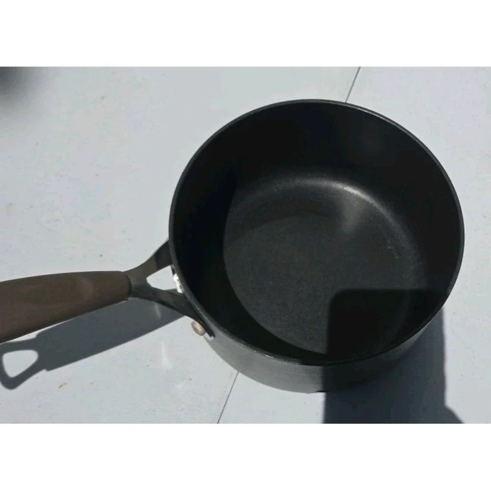 Gordan Ramsay Signature 2.5qt Non-Stick Pot Tempered Glass Lid Silicon Handles