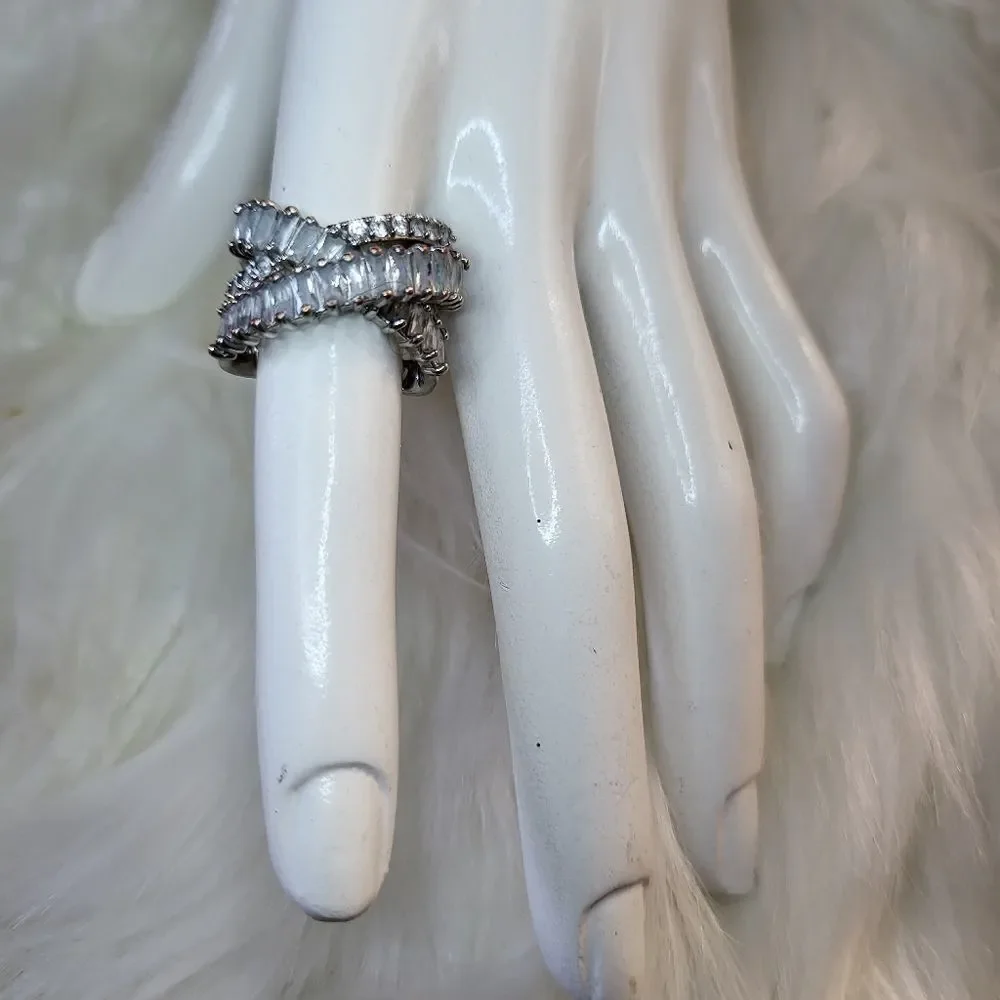 Silver Rhinestone Cocktail Ring Size 8