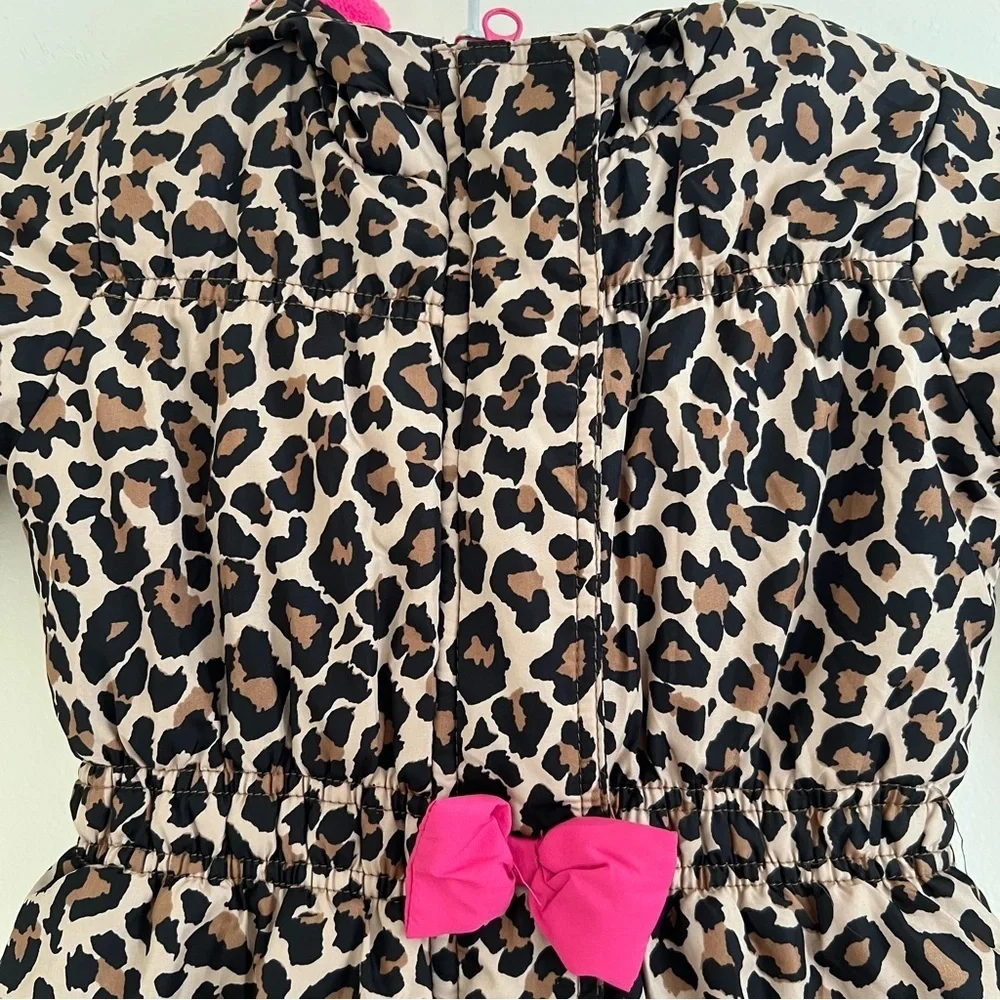 1989 Place stylish leopard